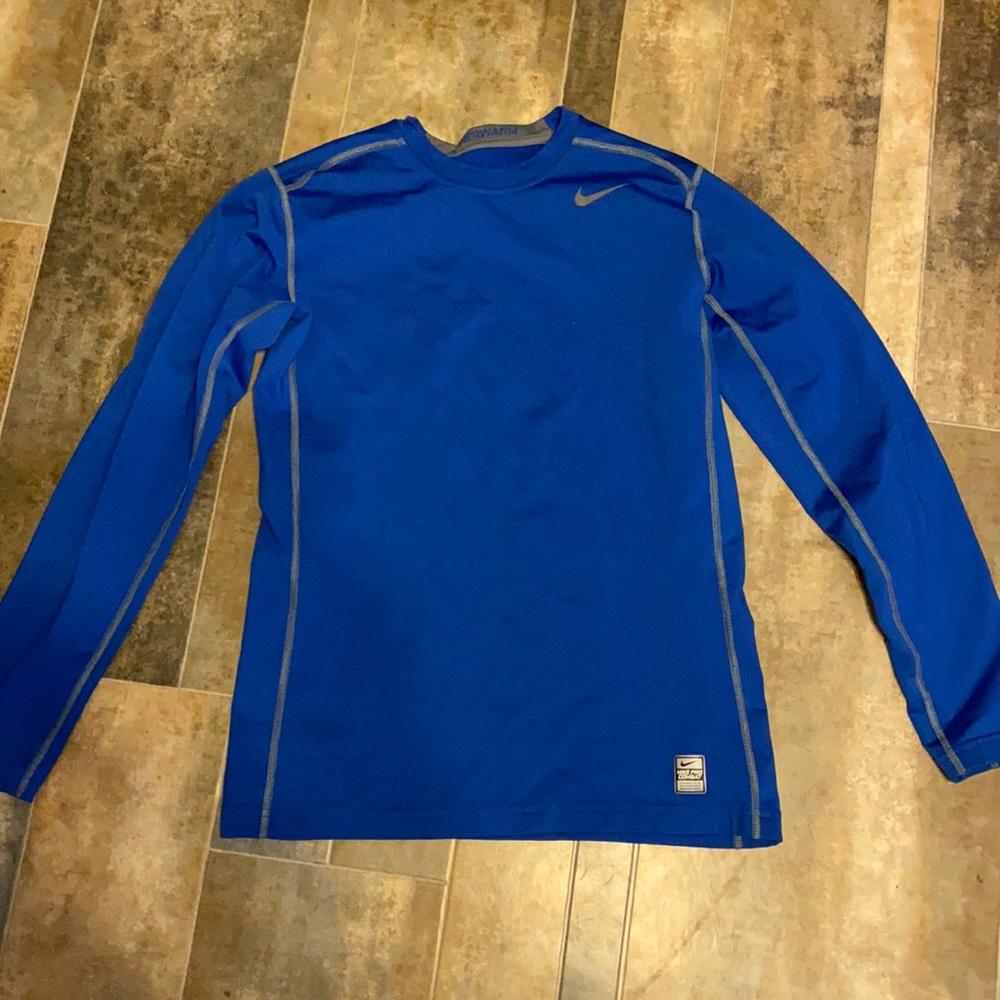 nike drifit shirt